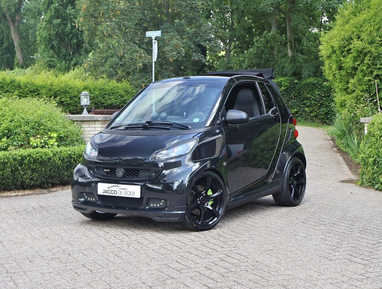 Smart Fortwo cabrio - 1.0 BRABUS Xclusive Cabrio 109pk Carbon/Leer/Alcant./17" - AutoWereld.nl