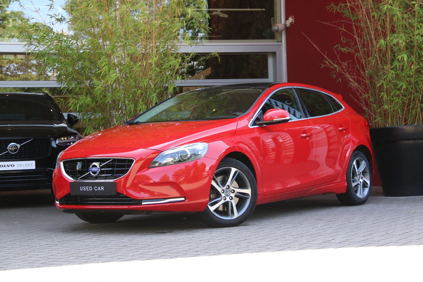 Volvo V40 - 2.0 T5 Summum | 1e Eig. | NL-auto | Broekhuis Volvo onderhouden | Adaptive Cruise | BLIS | - AutoWereld.nl