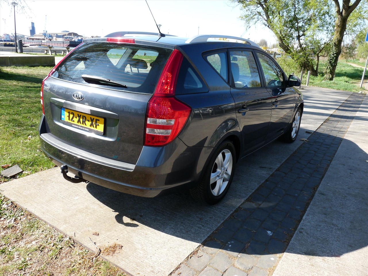 Kia Cee'd Sporty Wagon - Cee D 1.6 CVVT SPORT