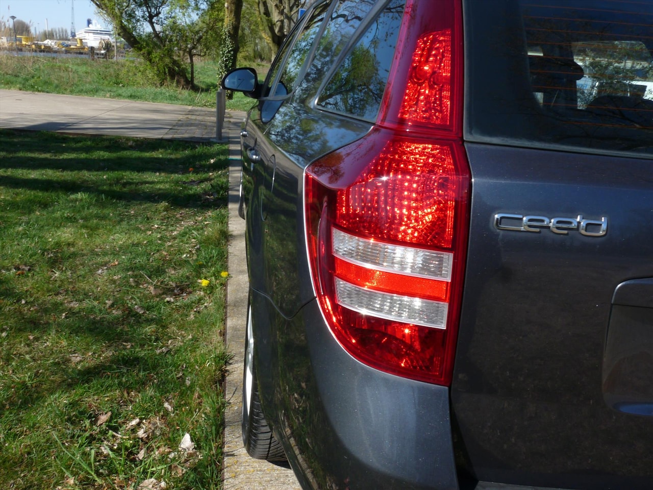 Kia Cee'd Sporty Wagon - Cee D 1.6 CVVT SPORT