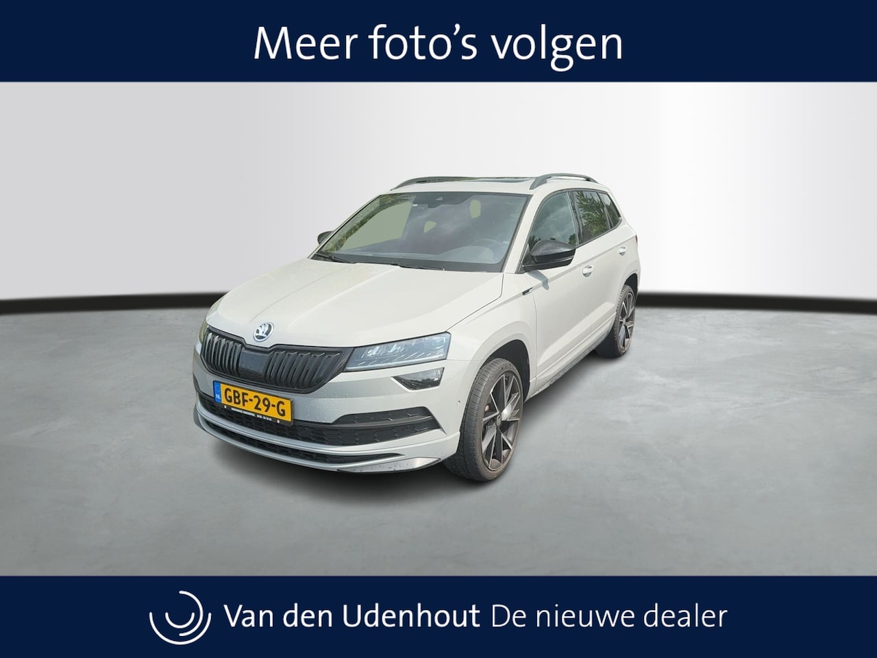 Skoda Karoq - 1.5 TSI 150pk ACT Sportline Business DSG / Navigatie / Stoelverwarming / Camera - AutoWereld.nl