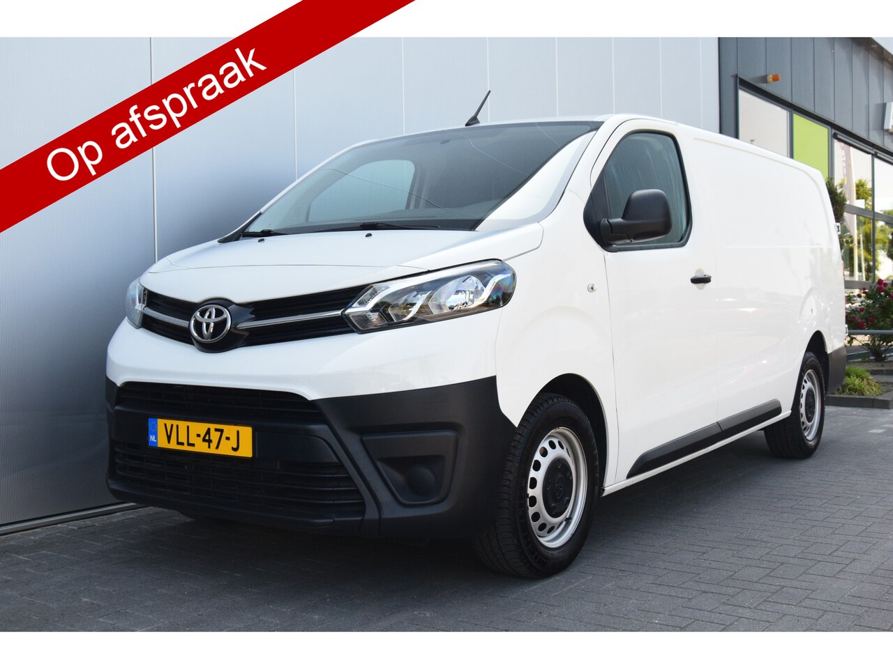Toyota PROACE Long Worker - 1.5 D-4D Cool Comfort Airco Cruise Audio/origineel 80dkm! - AutoWereld.nl