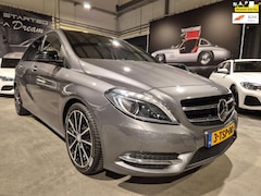 Mercedes-Benz B-klasse - 180 Prestige - Automaat - Navigatie - Airco - Cruise Control - Xenon - LED