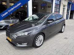 Ford Focus - 1.5 Titanium NL AUTO/DEALER OND./NAVI/CAMERA/DAK