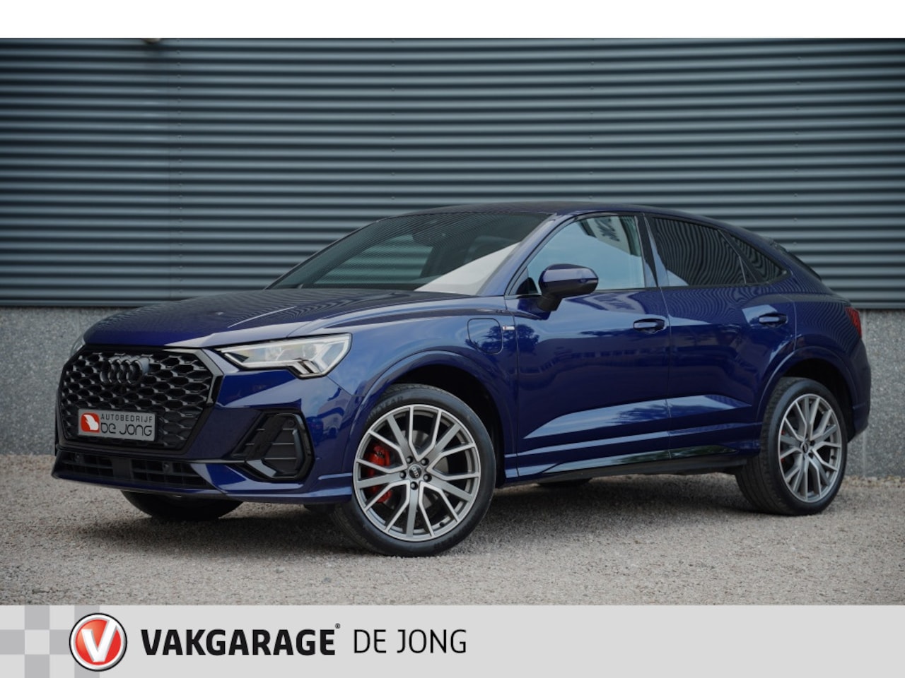 Audi Q3 Sportback - 45 TFSIe 245PK 2X S-Line | Matrix | Camera | 20'Inch | Blind Spo - AutoWereld.nl