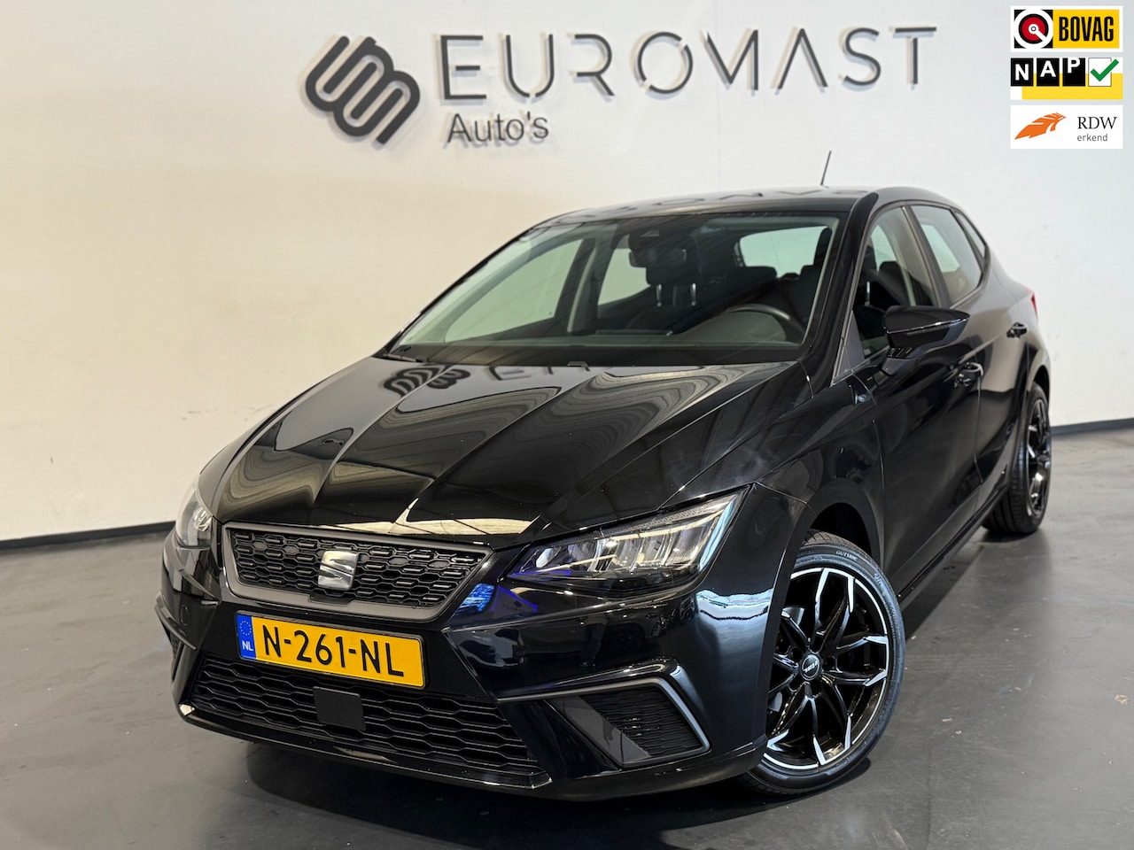 Seat Ibiza - 1.0 EcoTSI Style Apple Carplay Airco Cruise Nieuwe Koppeling Nieuwe Banden - AutoWereld.nl