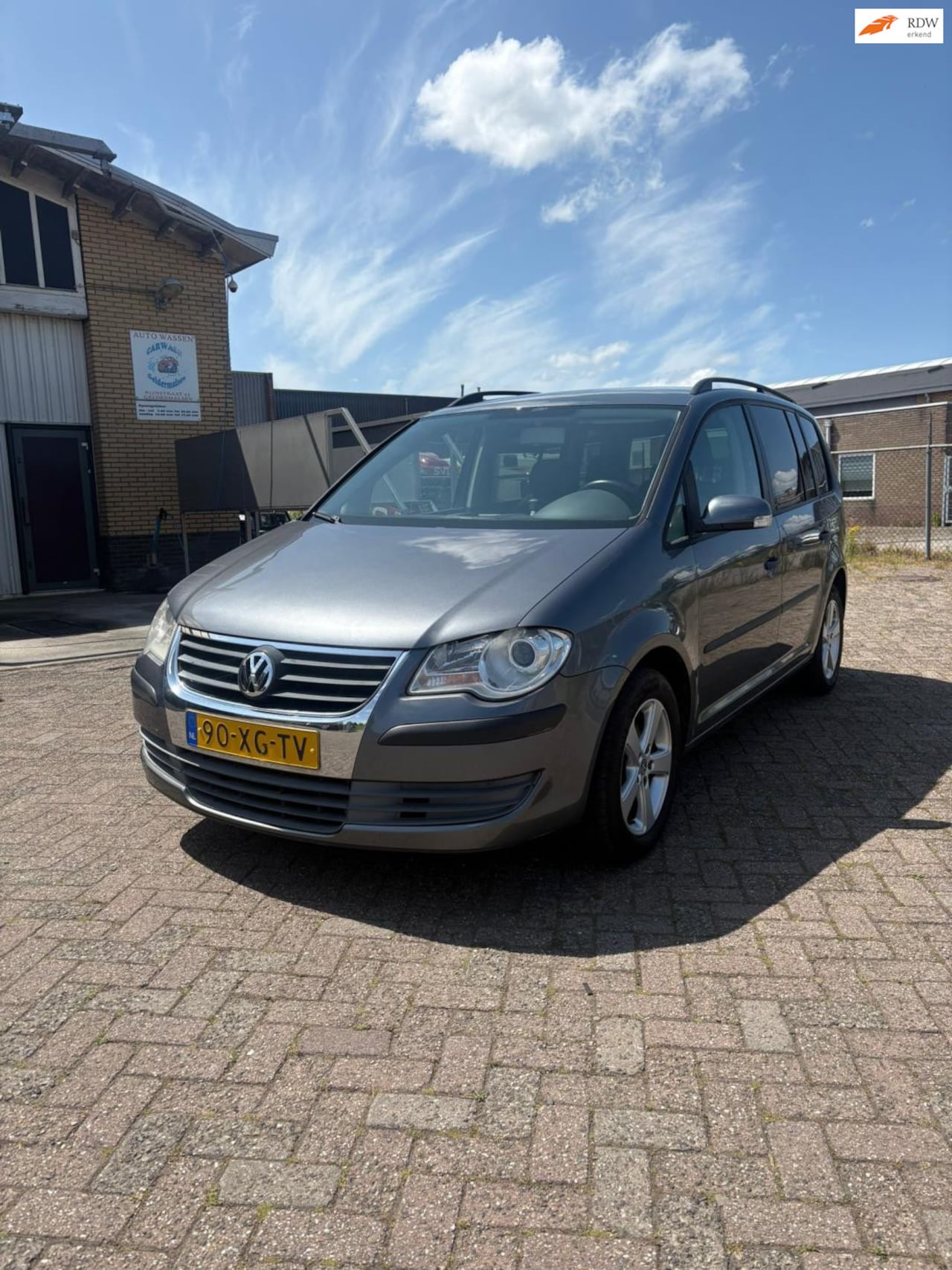 Volkswagen Touran - 1.4 TSI Trendline Business Weinig Kilometers ! - AutoWereld.nl