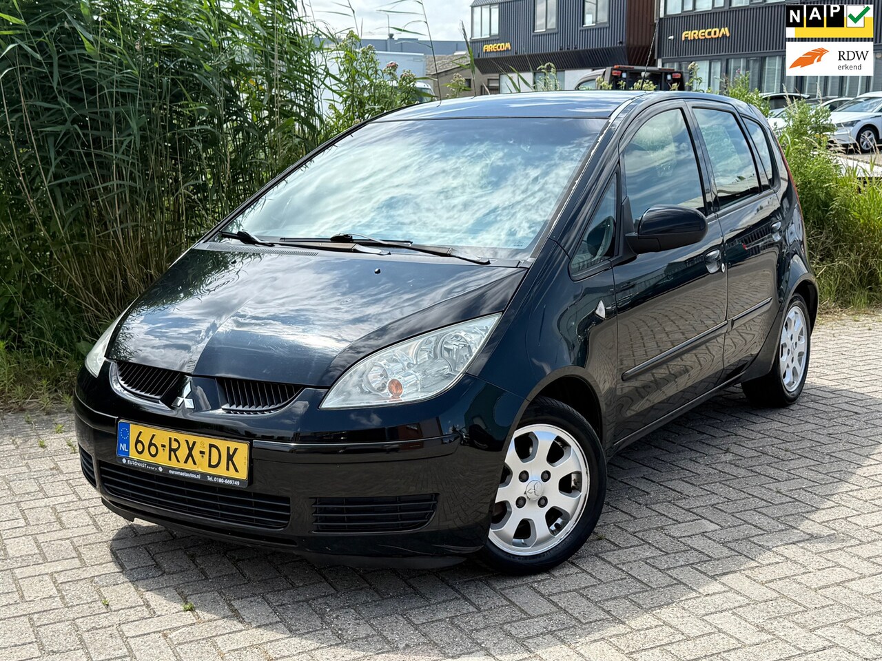 Mitsubishi Colt - 1.3 Invite Airco Nieuwe Koppeling 5d Nieuwe Apk - AutoWereld.nl