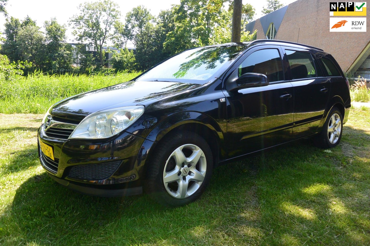 Opel Astra Wagon - 1.6 Business*airco*cruise*trekhaak - AutoWereld.nl