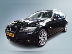 BMW 3-serie Touring - 320i High Executive N.Distributie
