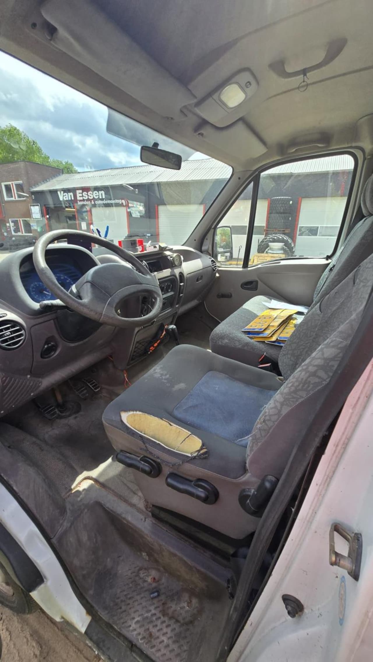 Renault Master - T28 2.5D L1 H1 T28 2.5D L1H1 - AutoWereld.nl
