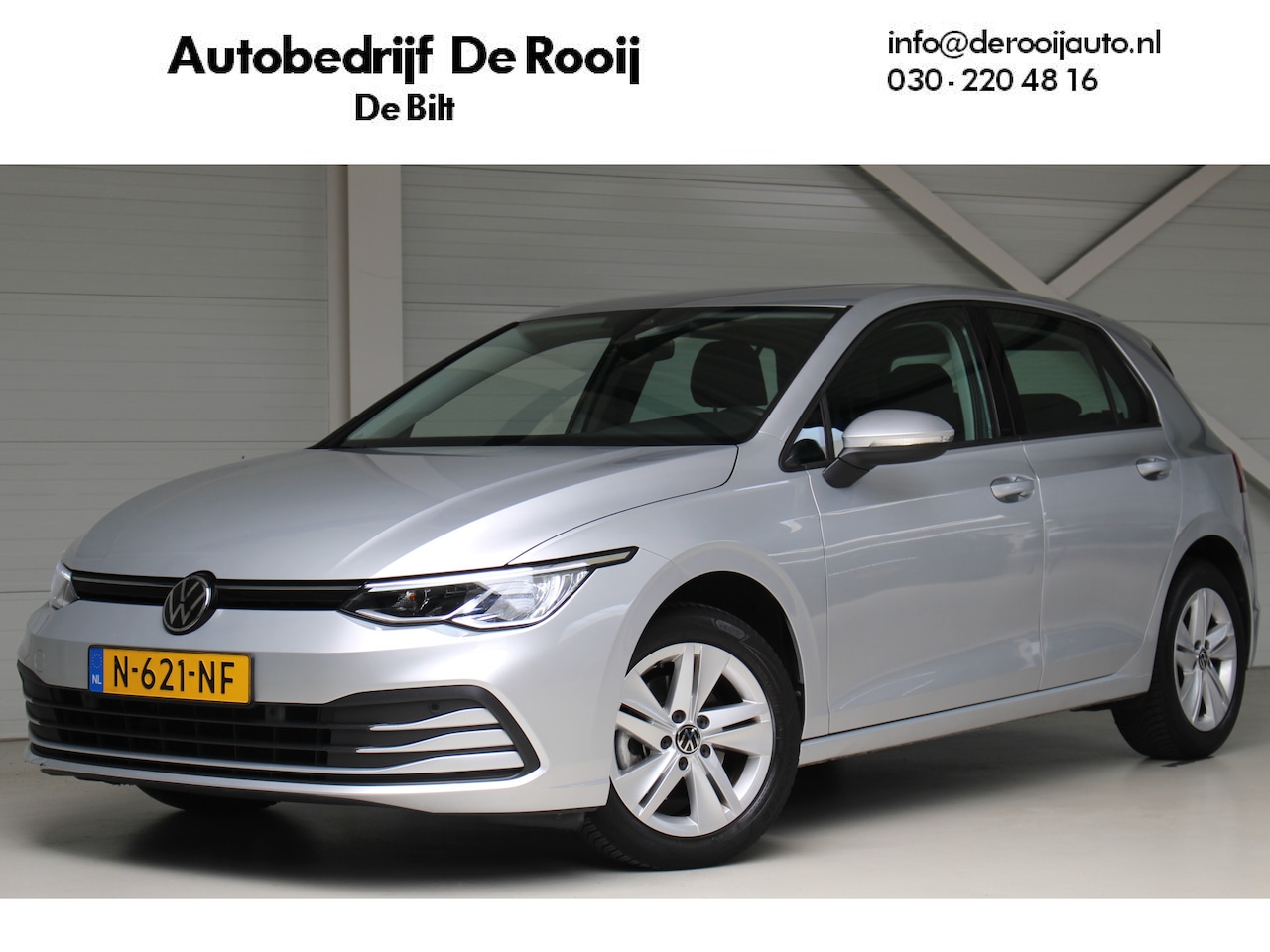 Volkswagen Golf - 1.0 eTSI Life Navigatie | Lichtmetalen Velgen | Parkeersensoren voor en achter | - AutoWereld.nl