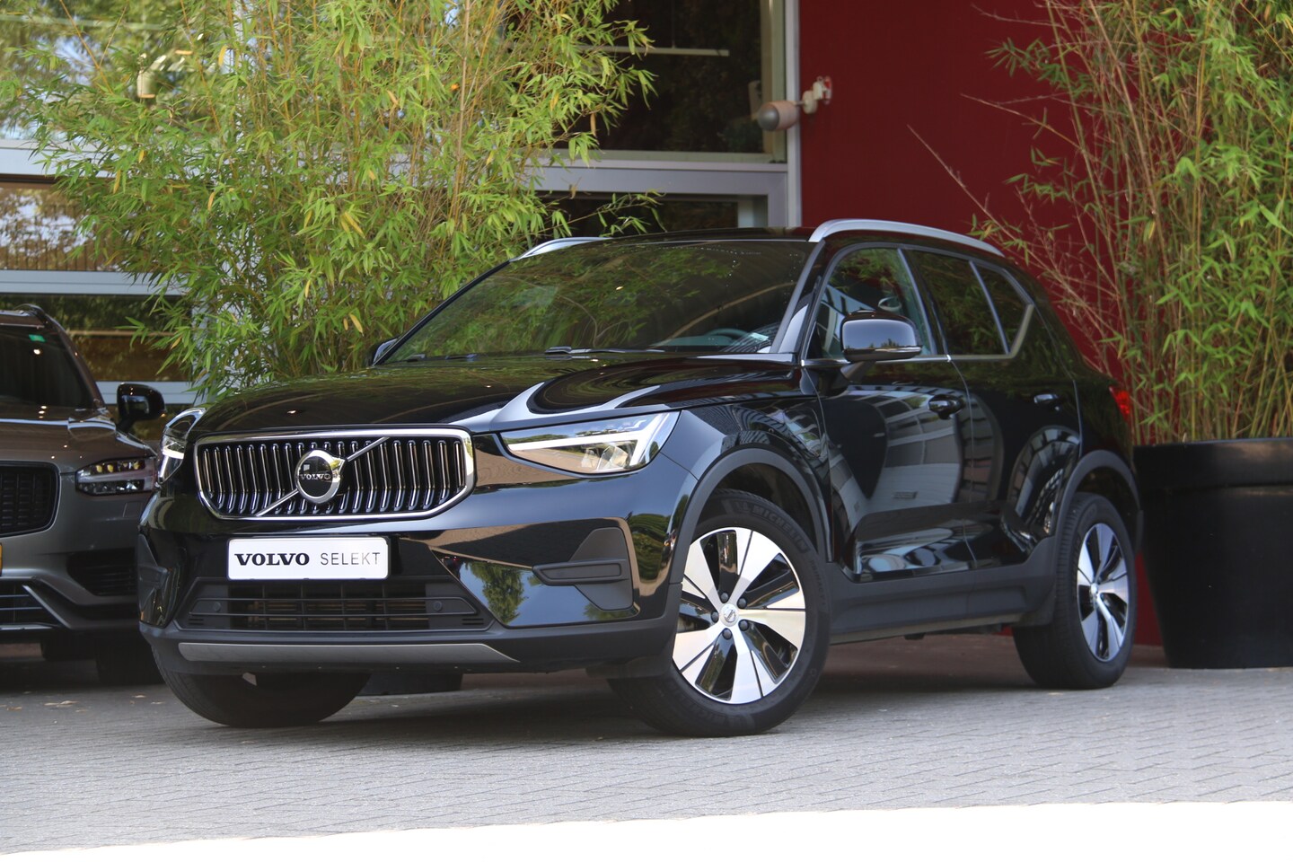 Volvo XC40 - 1.5 T4 Recharge Inscription Expression | Camera | Keyless | CarPlay | 18" Velgen - AutoWereld.nl