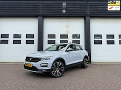 Volkswagen T-Roc - 1.5 TSI Style AUTOMAAT/ACC/COD/CARPLAY/CAMERA