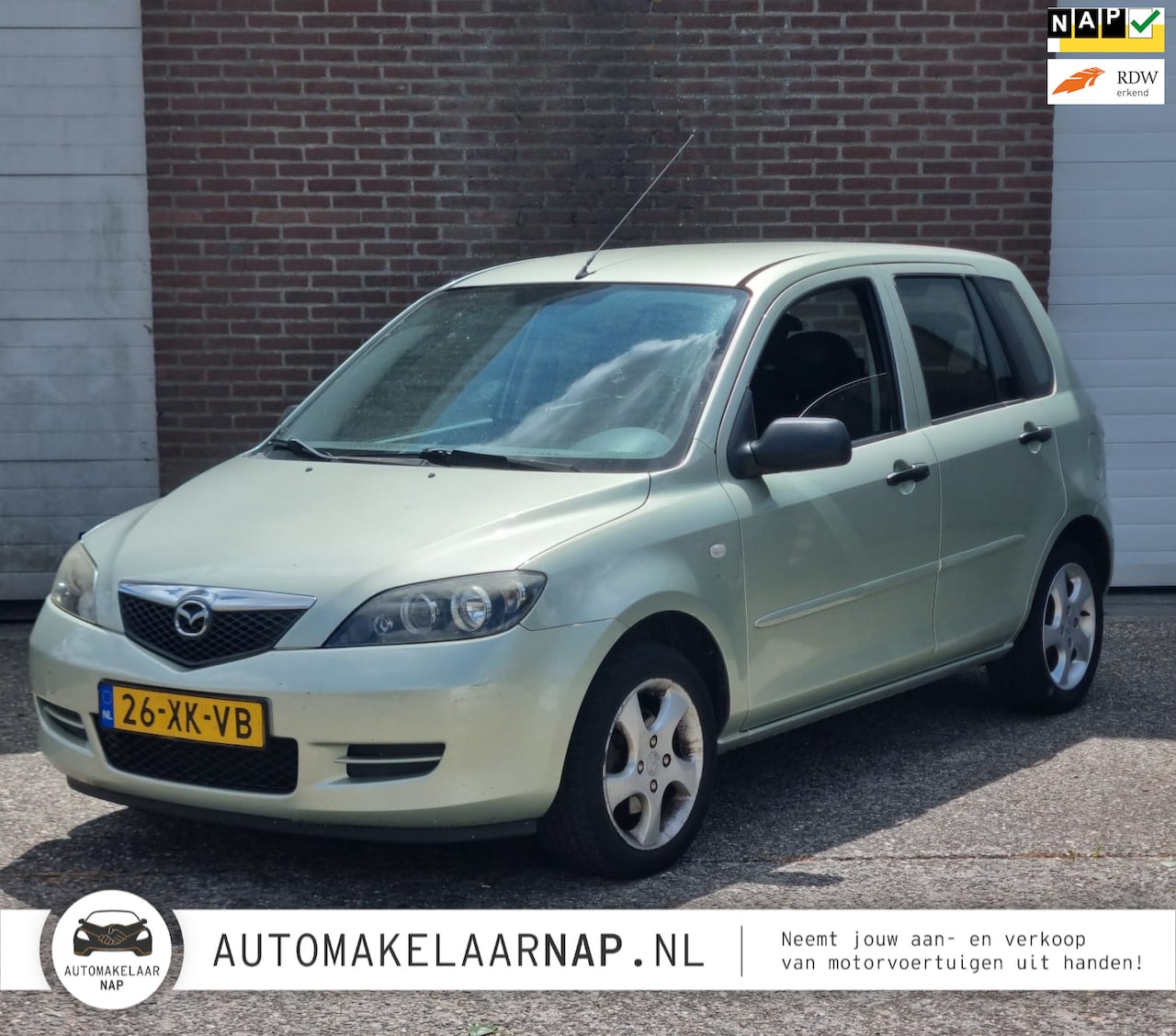 Mazda 2 - 1.4 Luxury Edition/ Lage KM-stand / KOOPJE / - AutoWereld.nl