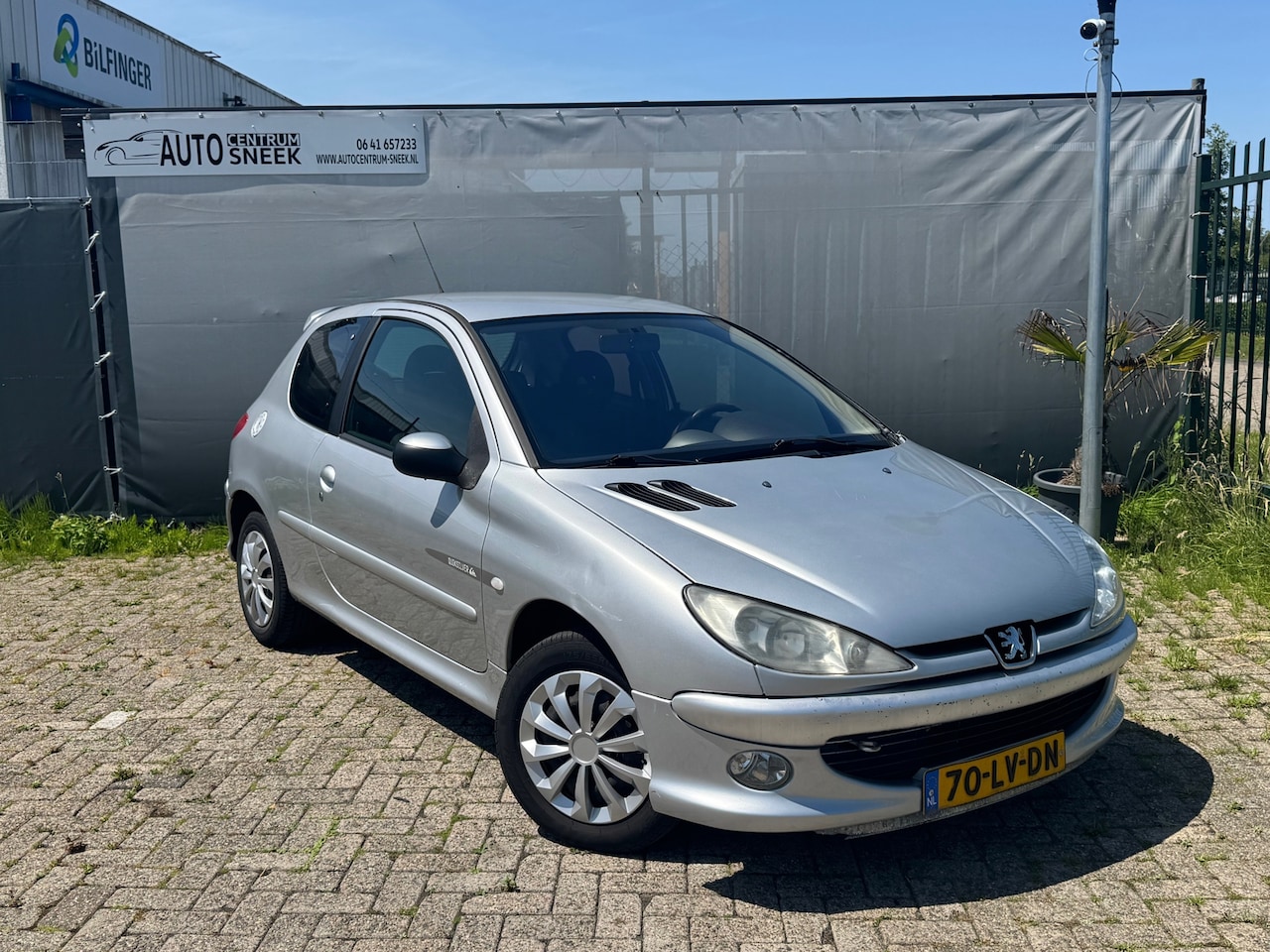 Peugeot 206 - 1.4 XR - Airco - APK 12-25 - AutoWereld.nl
