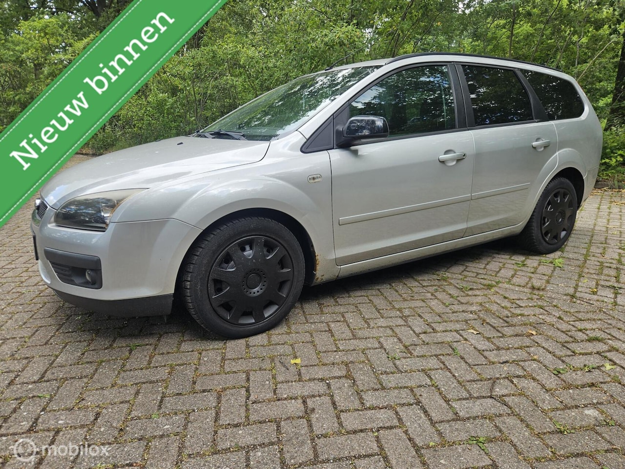 Ford Focus Wagon - 1.8-16V Ambiente Flexifuel LEES TEKST!!!! - AutoWereld.nl