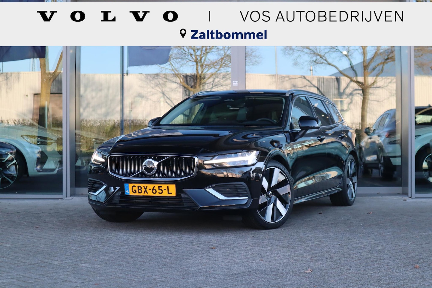 Volvo V60 - 2.0 T6 Plug-in hybrid AWD Essential Edition | Adaptive Cruise Control met Pilot Assist| Do - AutoWereld.nl