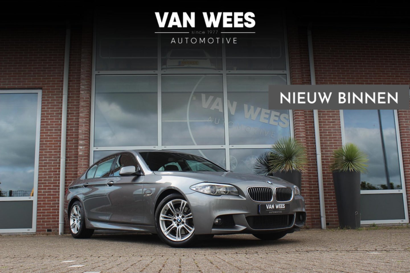 BMW 5-serie - 520d F11 Executive M-sport | M-pakket | NL auto | 184 pk | Xenon | 18 inch | Navi | PDC | - AutoWereld.nl