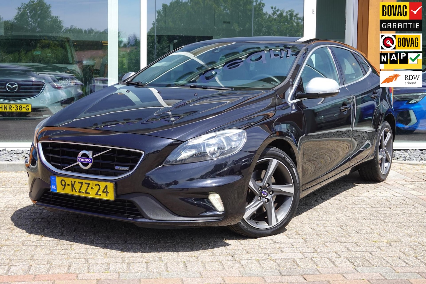 Volvo V40 - 1.6 T3 R-Design 1.6 T3 R-Design - AutoWereld.nl