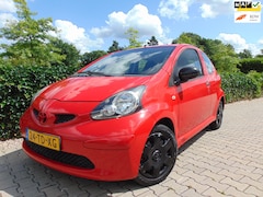 Toyota Aygo - 1.0-12V , 150.591km N.A.P , Stuurbekrachtiging , Zuinige Auto