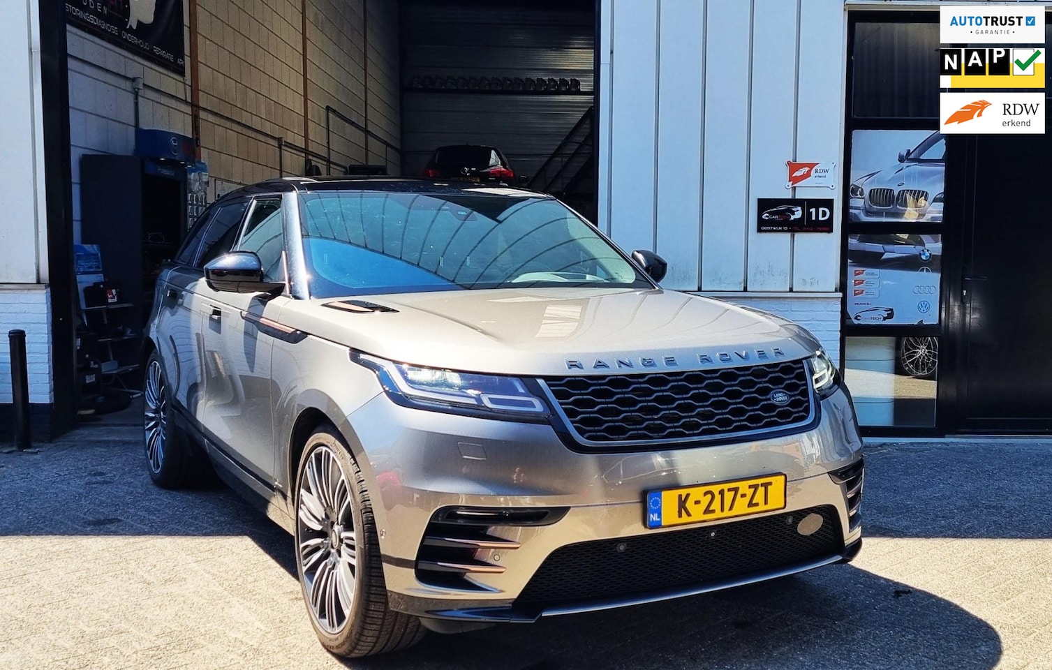 Land Rover Range Rover Velar - 3.0 V6 AWD R-Dynamic SE 3.0 V6 AWD R-Dynamic SE - AutoWereld.nl