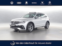 Volkswagen Tiguan - 1.4 TSI eHybrid 245pk PHEV R-Line Business+ | trekhaak | panoramadak / Demonstratieauto