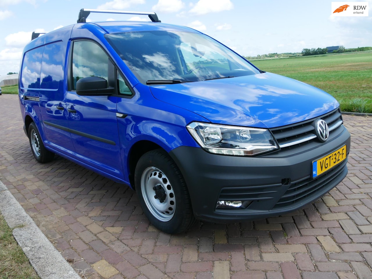 Volkswagen Caddy Maxi - 2.0 TDI L2H1 75kW Comfortline DSG AIRCO NAVI CRUISE - AutoWereld.nl