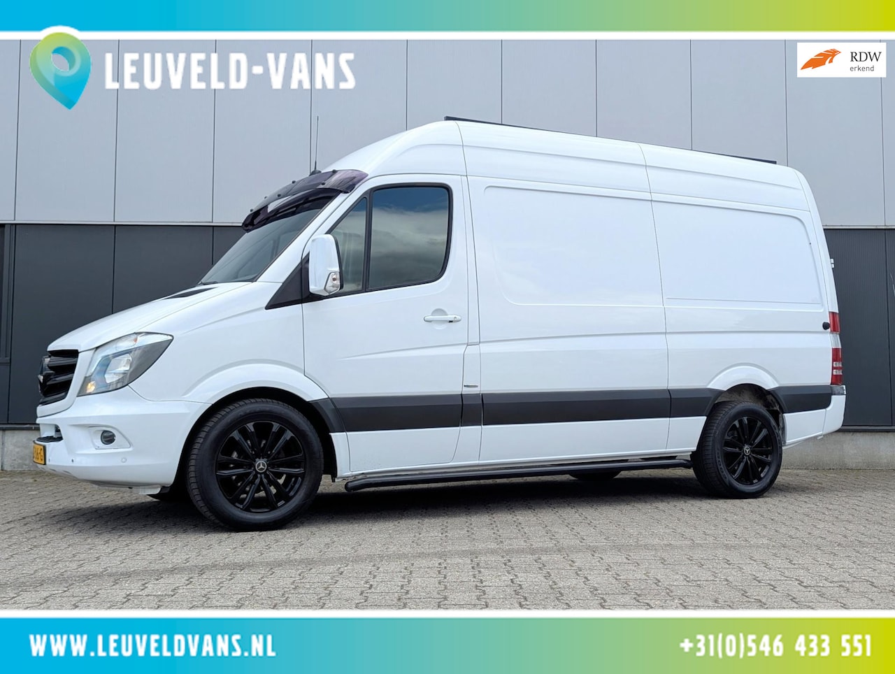 Mercedes-Benz Sprinter - 319 3.0 V6 190PK RWD TREKHAAK AIRCO NAVI - AutoWereld.nl