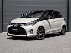 Toyota Yaris - 1.5 Hybrid Dynamic Bi-Tone 101pk Camera Trekhaak Navi BT