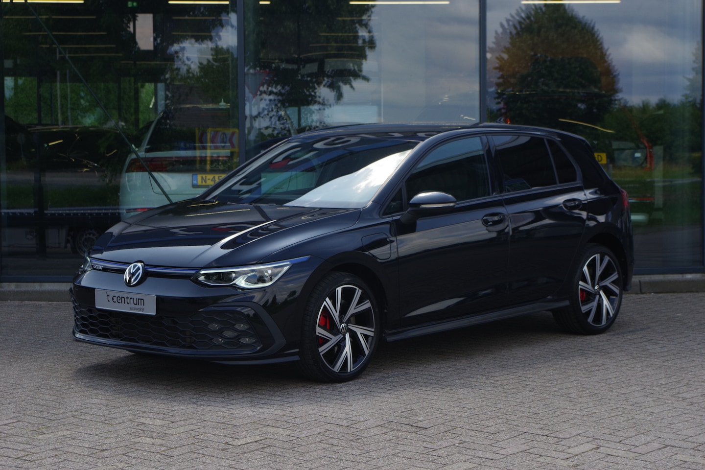 Volkswagen Golf - 1.4 eHybrid GTE 245 PK PHEV, Winterpakket, Carplay, Adap. Cruise Control - AutoWereld.nl
