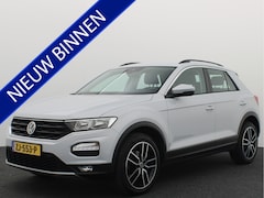 Volkswagen T-Roc - 1.0 TSI Style TREKHAAK / AIRCO / PDC / BLUETOOTH / CRUISE / ACC / NL-AUTO