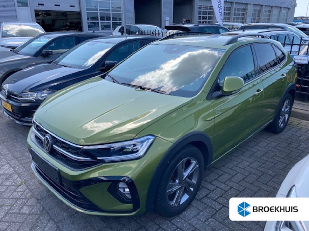 Volkswagen Taigo - 1.0 TSI R-Line 116pk | Camera achter |  Keyless | App connect |  Led koplampen | Navigatie - AutoWereld.nl