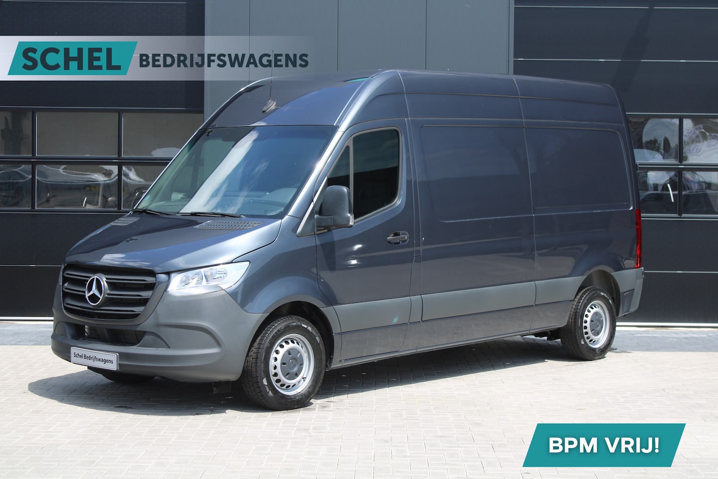 Mercedes-Benz Sprinter - 315 1.9 CDI L2H2 FWD 150pk - MBUX - Camera - Stoelverwarming - Kluis - Hout inbouw - Carpl - AutoWereld.nl