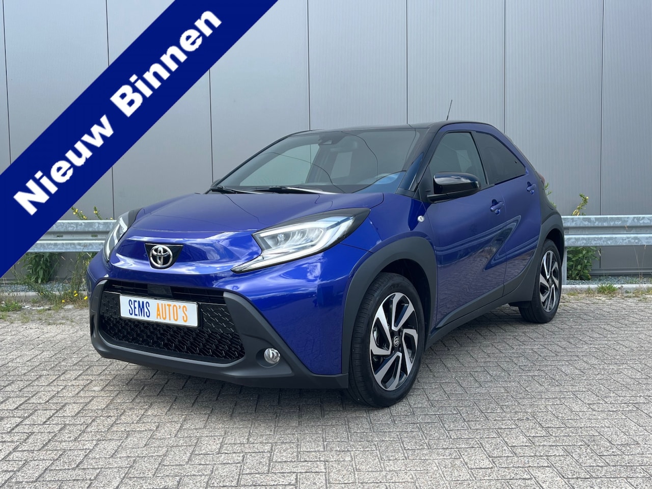 Toyota Aygo X - 1.0 VVT-i S-CVT Pulse Nieuw met Garantie tot 2034 ! NAP - AutoWereld.nl