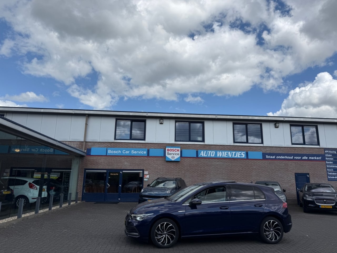 Volkswagen Golf - 1.5 eTSI DSG | Style Pro 5-Drs | Pano | Navi | Virtual | IQ Light - AutoWereld.nl