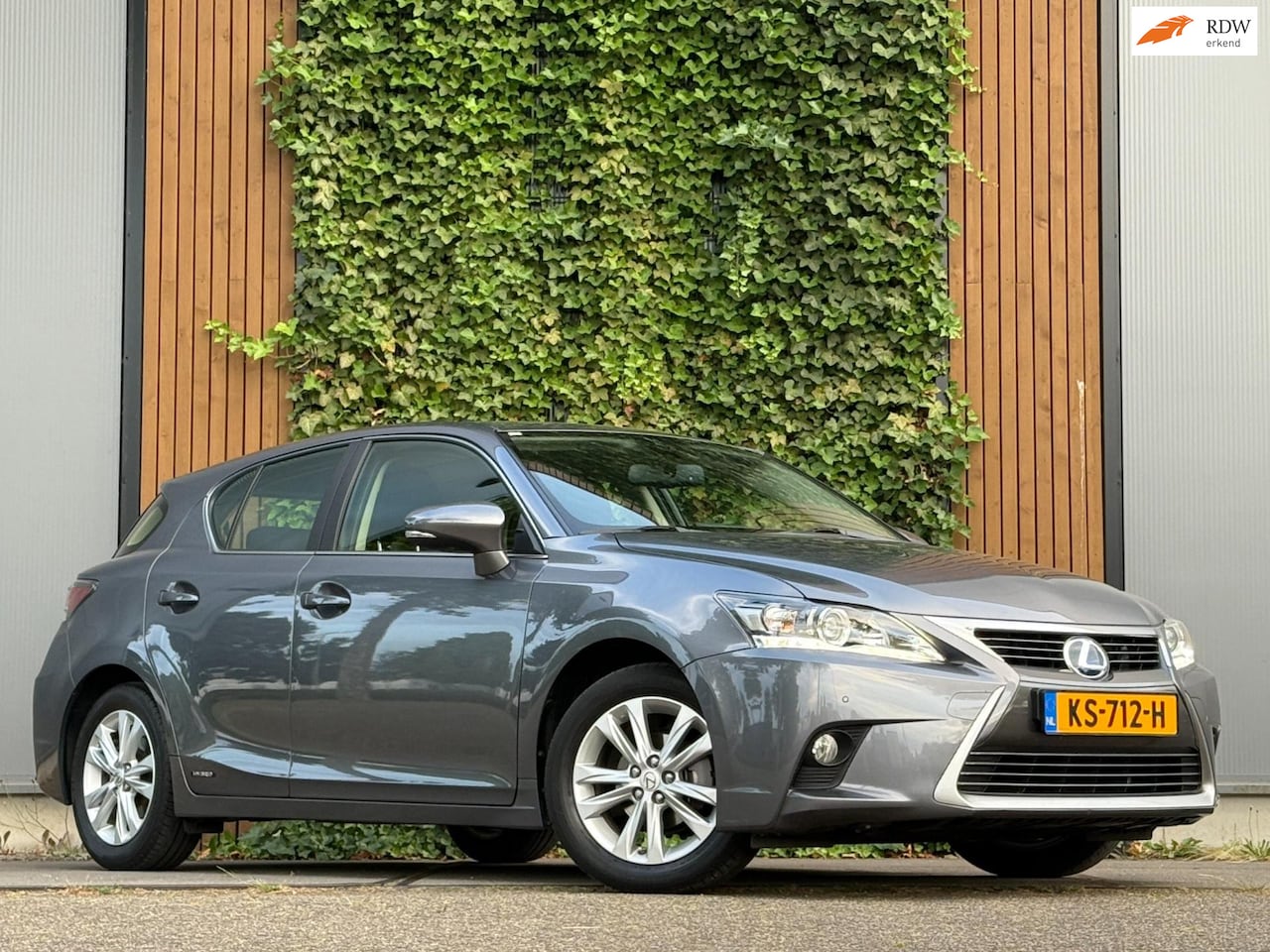 Lexus CT 200h - F Sport Line|DEALER ONDERHOUDEN|ACCU GETEST|GARANTIE - AutoWereld.nl