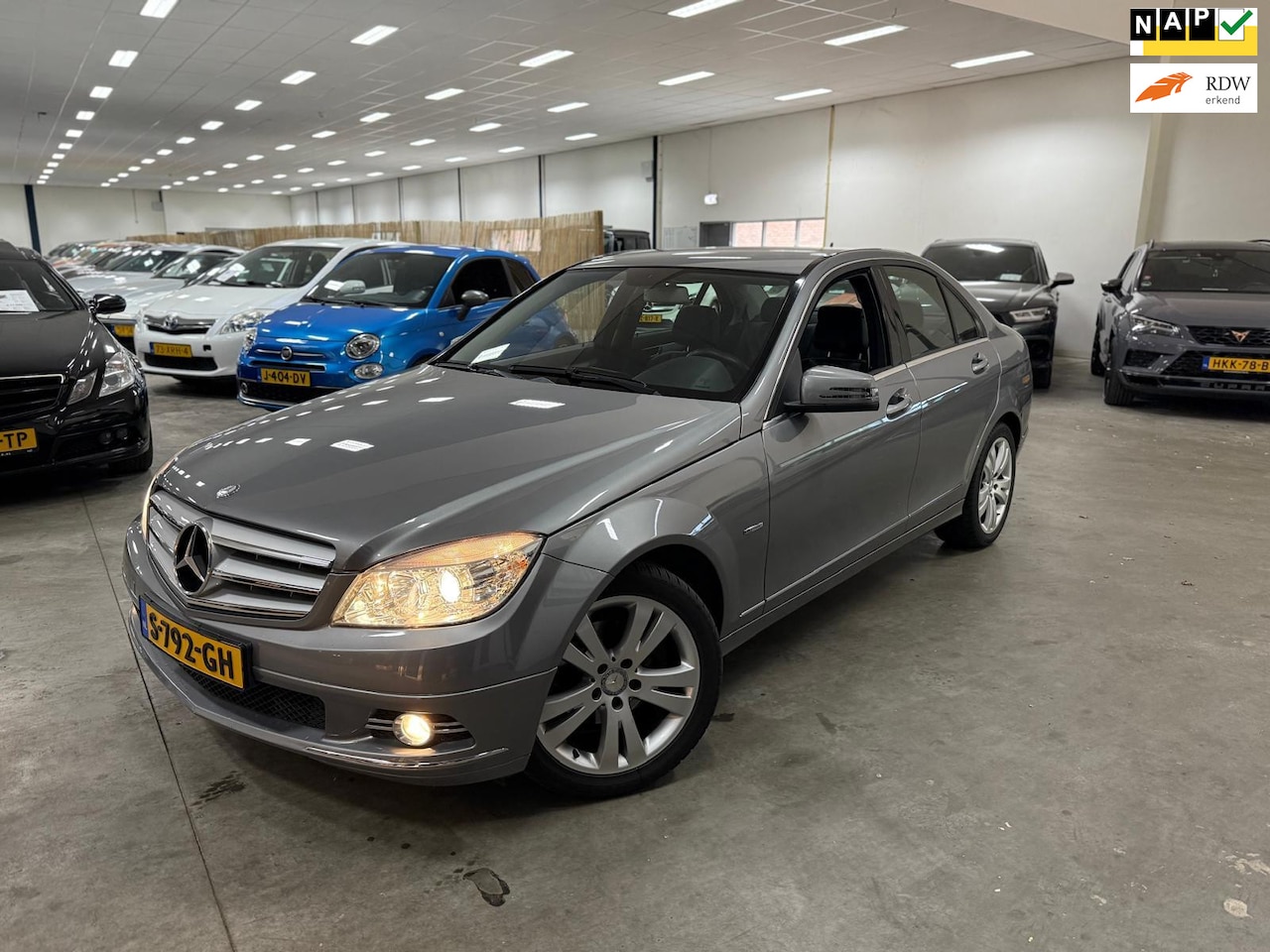 Mercedes-Benz C-klasse - 180 CGI BlueEFFICIENCY Business Edition 180 CGI BlueEFFICIENCY Business Edition - AutoWereld.nl