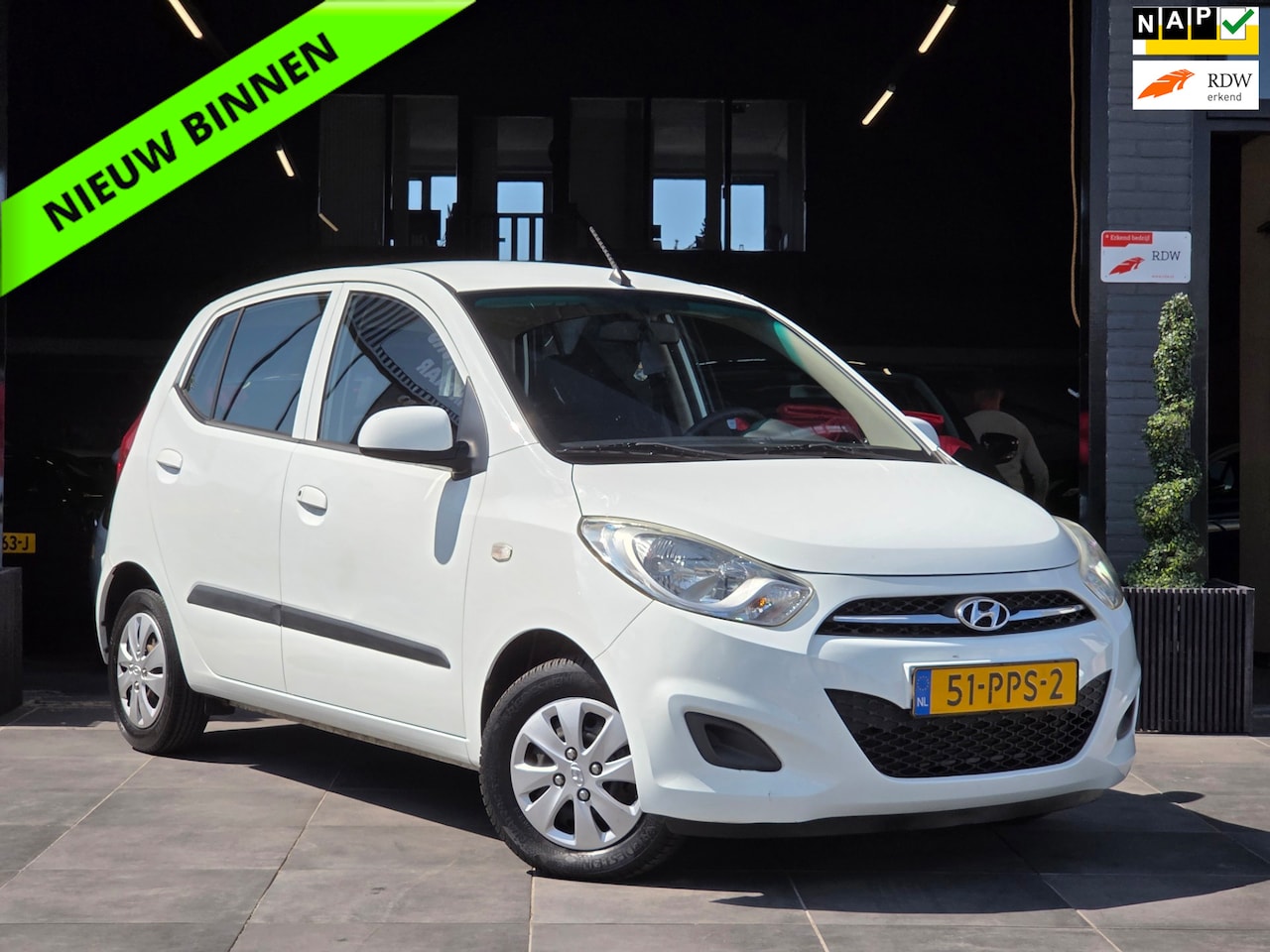 Hyundai i10 - 1.1 i-Drive Cool|Airco|El Pakket|2e Eigenaar|NAP - AutoWereld.nl