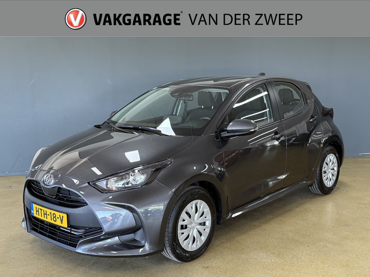 Toyota Yaris - 1.5 VVT-i Business Plus | Camera | Carplay - AutoWereld.nl
