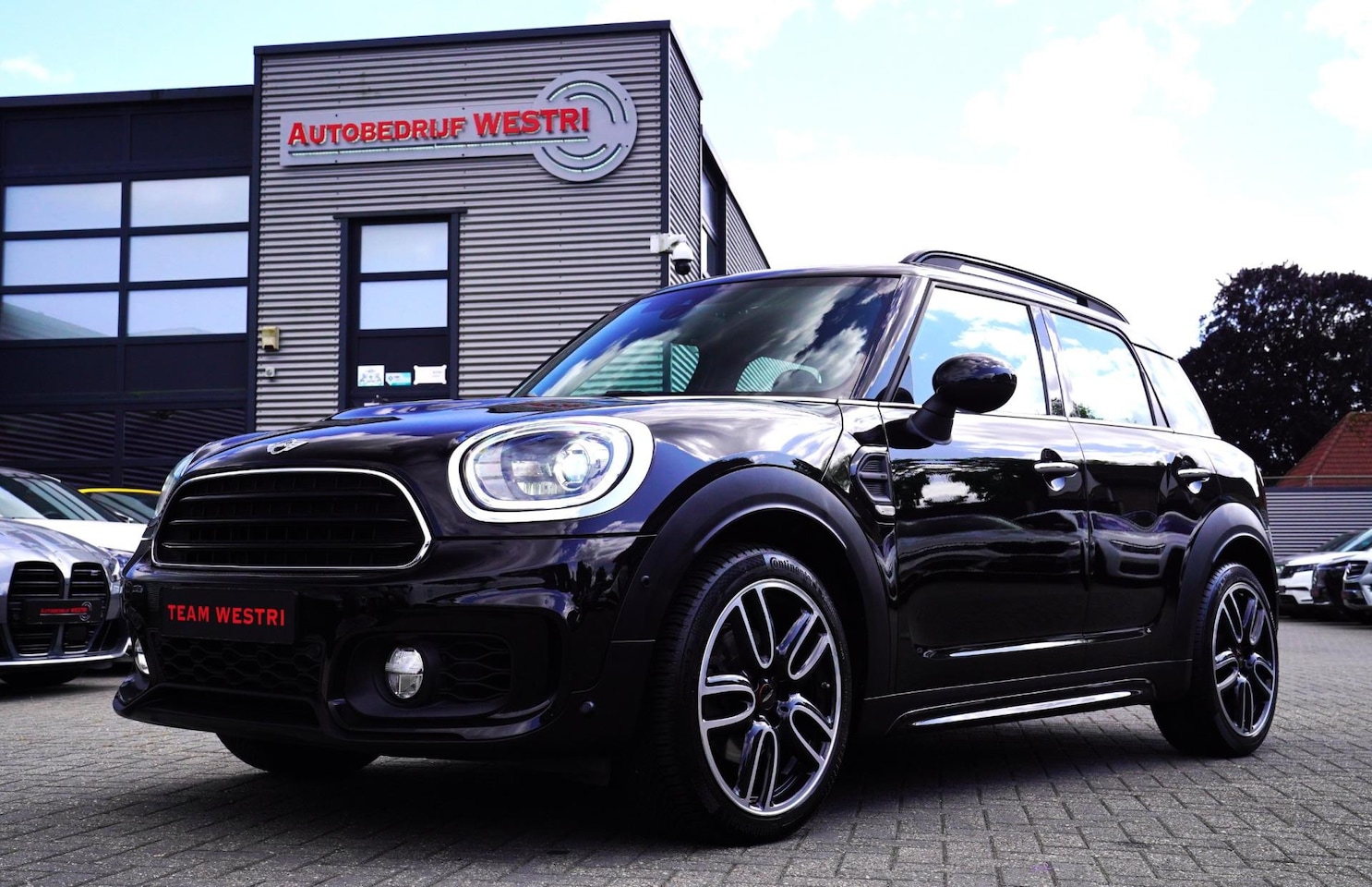 MINI Countryman - Mini 1.5 Cooper Chili | Automaat | Stoelverwarming | Harman/Kardon | LED Koplampen | Clima - AutoWereld.nl