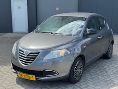 Lancia Y(psilon) - Ypsilon 0.9 TwinAir Gold Clima Elektrische Ramen