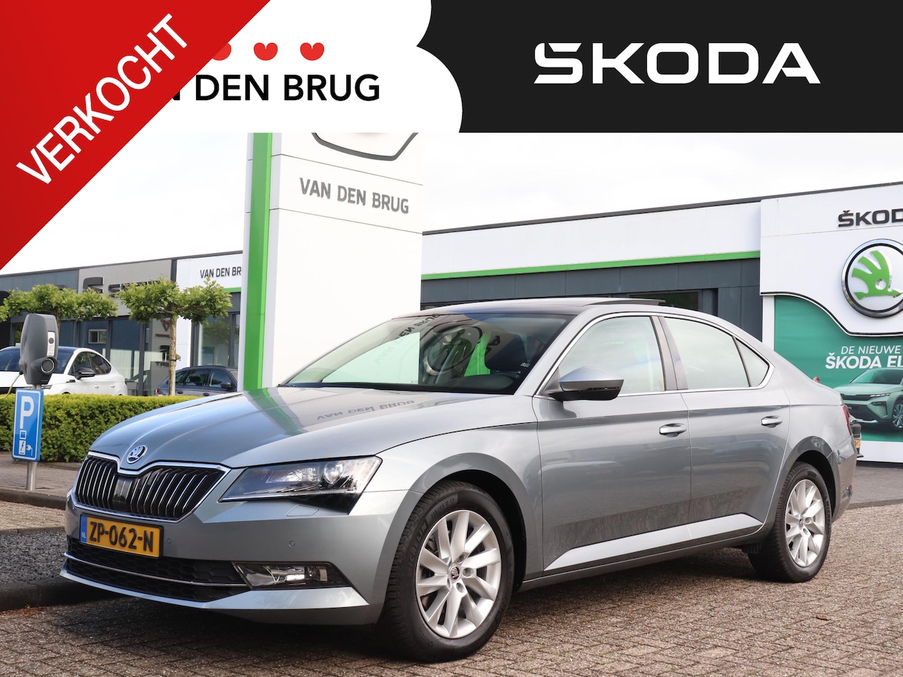 Skoda Superb - 1.5 TSI 150pk AUTOMAAT Ambition Business | Panoramadak | Trekhaak | Stoelverwarming | Crui - AutoWereld.nl