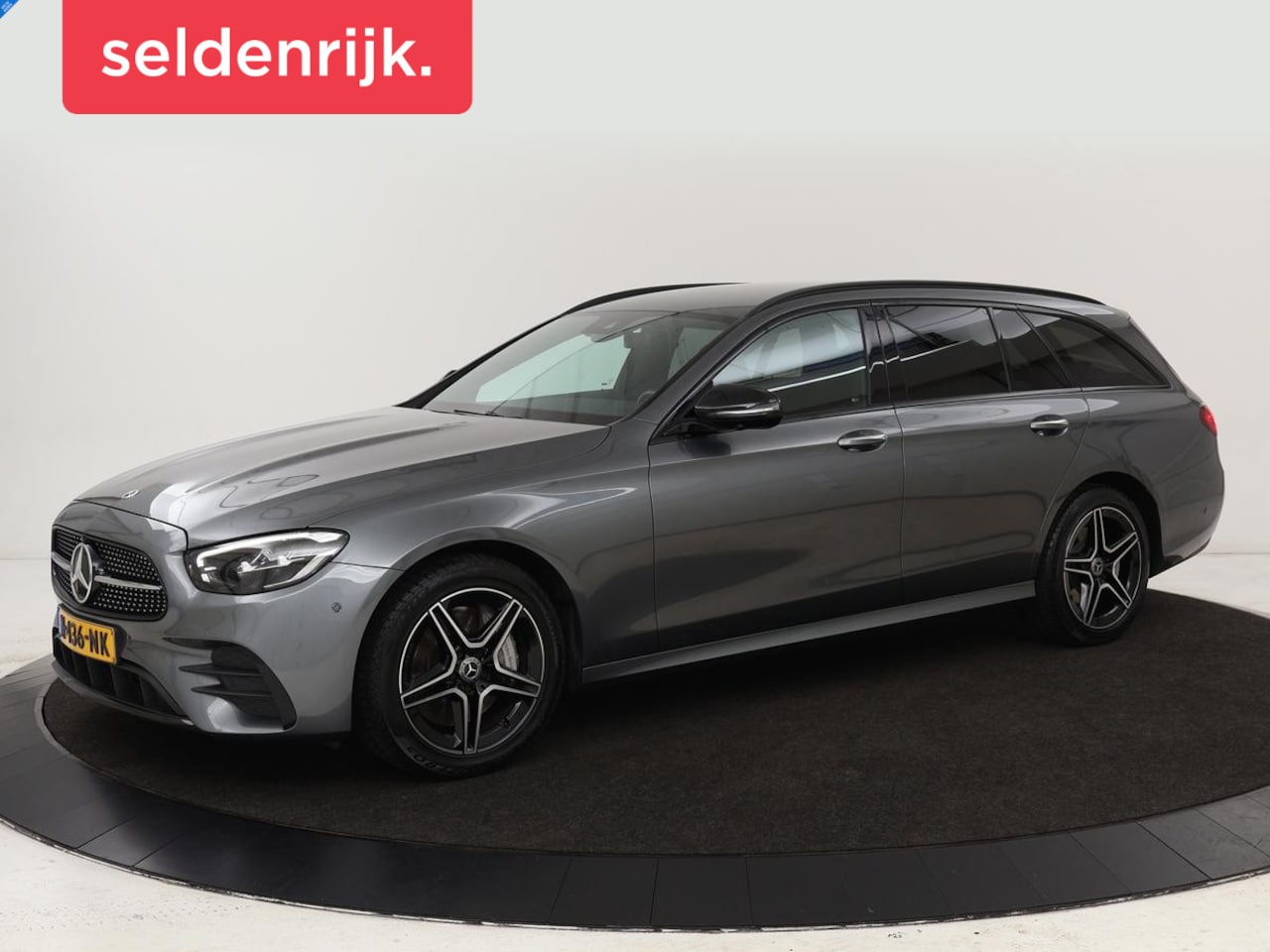 Mercedes-Benz E-klasse - 300e Business Solution AMG | Leder | Trekhaak | Stoelverwarming | 360 camera | Carplay | S - AutoWereld.nl