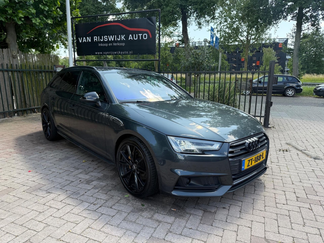 Audi A4 Avant - 3.0 TDI Quattro Design S-Line Xenon Leder Nav Camera Stoelverw Pdc - AutoWereld.nl