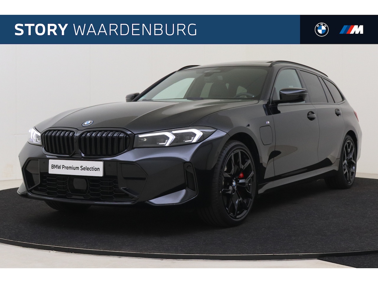 BMW 3-serie Touring - 330e xDrive High Executive M Sport Automaat / Panoramadak / Trekhaak / Sportstoelen / Stoe - AutoWereld.nl