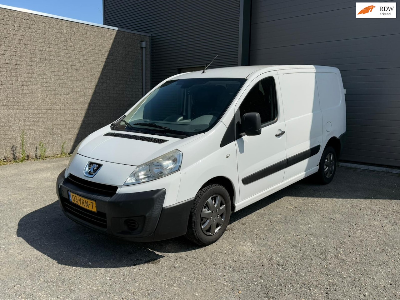 Peugeot Expert - 227 1.6 HDI L1H1 227 1.6 HDI L1H1 - AutoWereld.nl