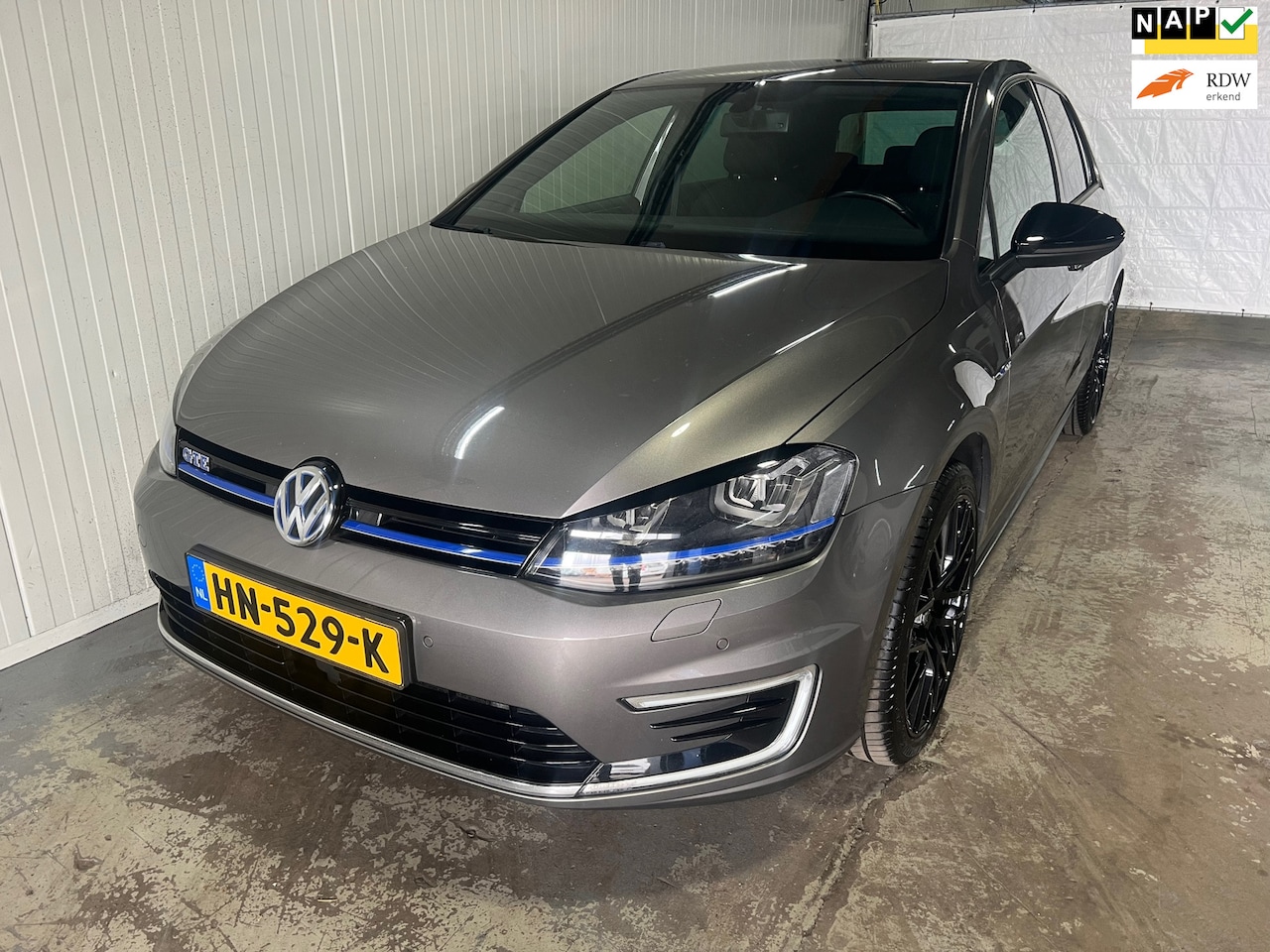 Volkswagen Golf - 1.4 TSI GTE DSG/Flippers/Navi/Elek trekhaak - AutoWereld.nl
