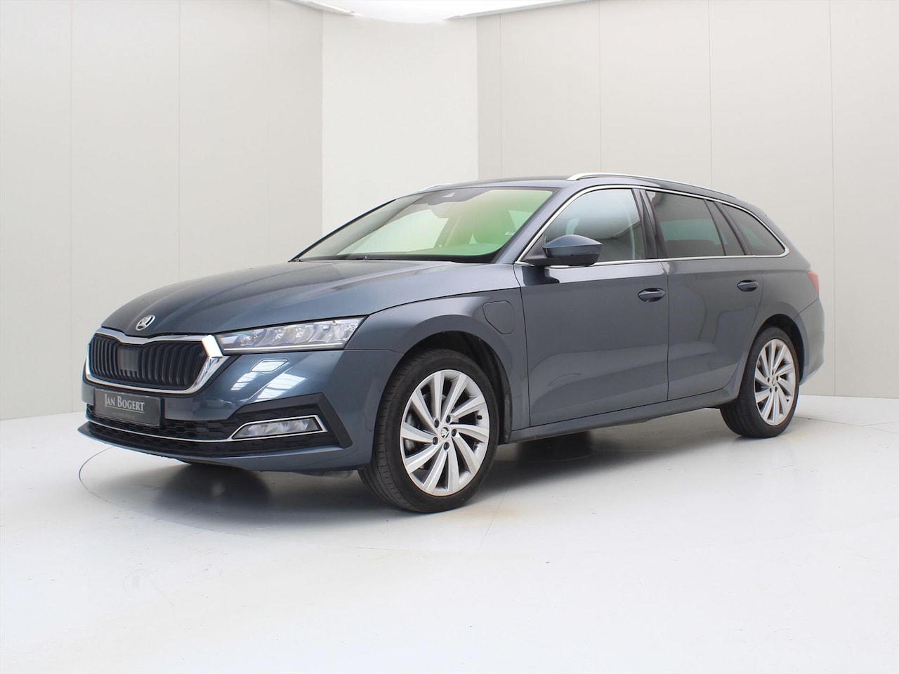 Skoda Octavia Combi - 1.4 TSI PHEV 204PK DSG6 [ TREKHAAK+VIRTUAL+ACC+CARPLAY+STOELVERWARMING+CLIMATE+PDC ] - AutoWereld.nl