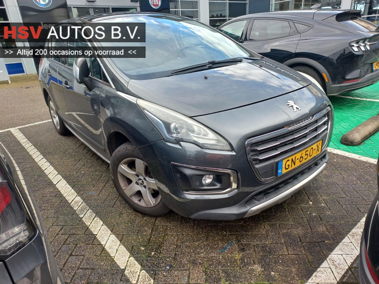 Peugeot 3008 - 1.2 PureTech Allure navi xenon cruise org NL - AutoWereld.nl